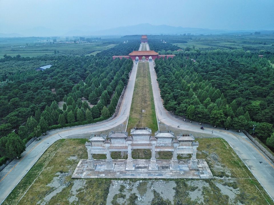 清东陵万佛园墓地 满足选择墓地的标准提供全套服务